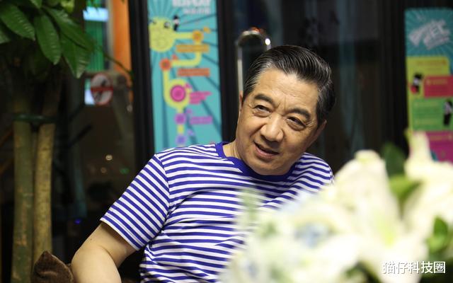 小爱同学|美专家：助力中国半导体本土化；张局座：3年后，中国芯片满街跑