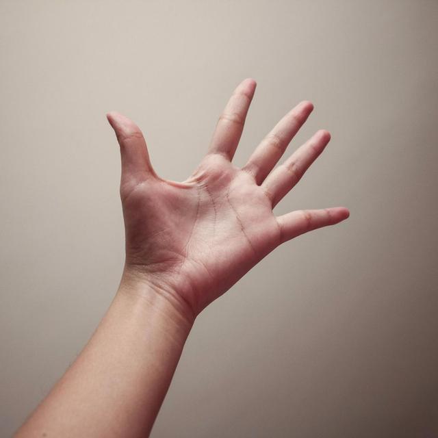 疾病：身体发麻并不全是生理现象，或许是疾病所致，这2种疾病要清楚
