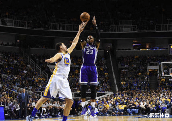 「火箭队」疯狂!火箭捡漏230万神射,哈登或迎3800万中锋,三巨头冲冠有戏