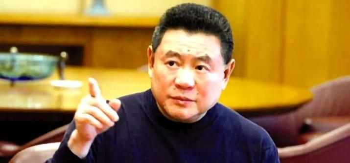 刘銮雄|5次拒绝刘銮雄的求婚，却甘愿为60岁富翁生孩子，她到底图什么？