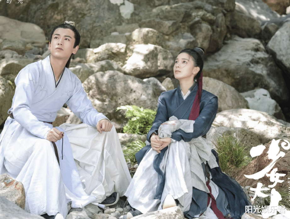 古装剧|又一女扮男装古装剧成黑马，热度飙升到第一，连看４集停不下来！