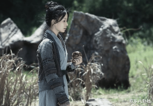 『五四晚会』《创3》多位学员参加五四晚会,看清C位站的是谁,网友:实至名归