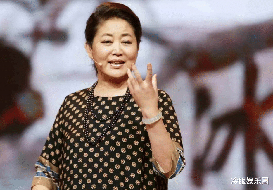 「倪萍」倪萍老师主持新节目,首期嘉宾来自德云社,烧饼谈减肥经验