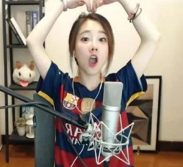 女主播：那个不顾一切为打赏女直播，挪用公司930万公款的小伙，结果如何