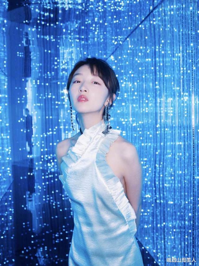 高级脸|?脸上有这3个\特征\的女人，越老越显年轻，我中了2个，你呢