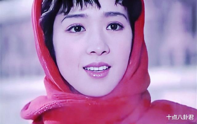 龚雪|80年代美女龚雪：为了爱情放弃事业嫁到美国，67岁风采依旧