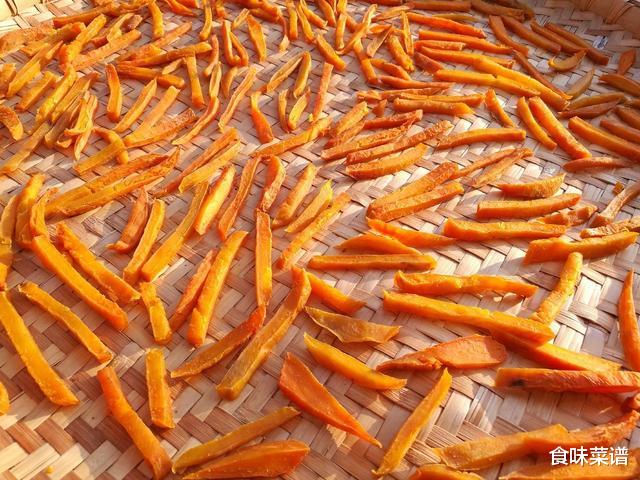 茄子|这5种蔬菜晒干后,比新鲜的还好吃,冬天炖肉很香,放一年都不坏