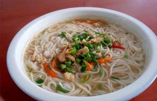 杭州▲一餐饮店老板被判刑，赔120万！因为汤里加了这种料