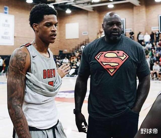 【沙奎尔·奥尼尔】曾被誉为下一个天才球员的奥尼尔之子，为何直到现在还没有参加选秀？