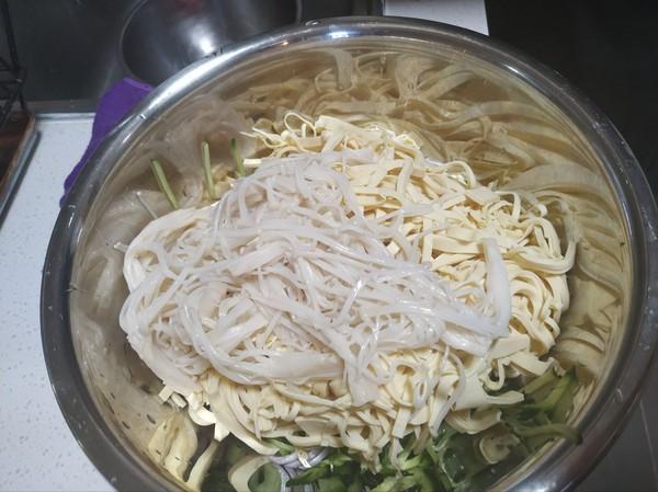 黄瓜|天越热越要吃这盘菜，5分钟做一大盘，清爽脆口，减脂人士别错过