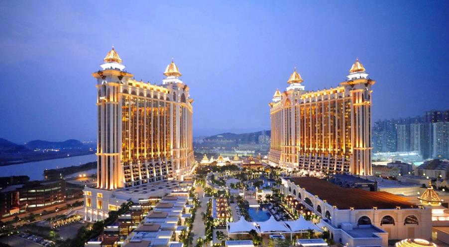 「澳门」中国第二小城，上海约是它的193倍，靠旅游就使人均GDP全国第一