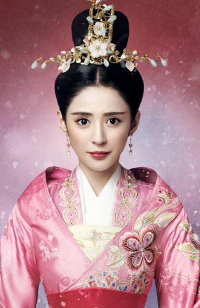 李心艾|李心艾长胖后再扮古装，效果却很惊艳，网友：能演杨贵妃了