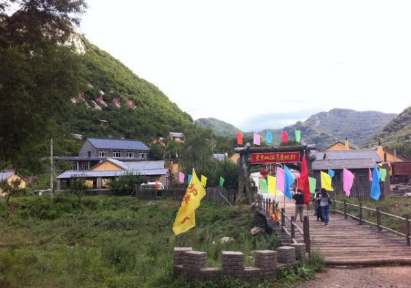 『乡村爱情』《乡村爱情》拍了14年,带火“象牙山”后居民得寸进尺,报应来了