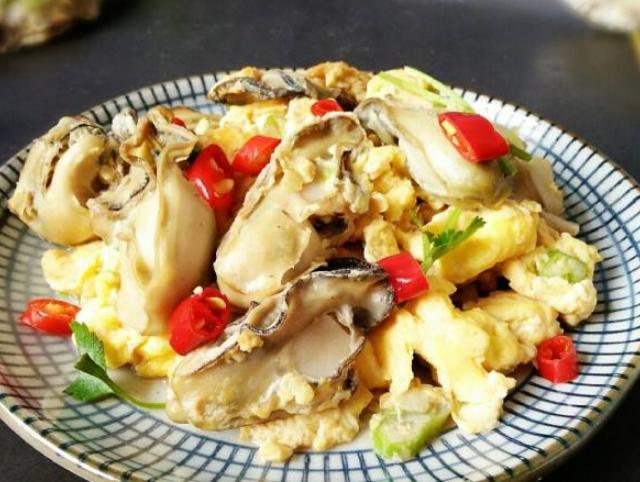 鸡蛋|它是中年男性的“加油站”，是含锌冠军，上了年纪的更要多吃！