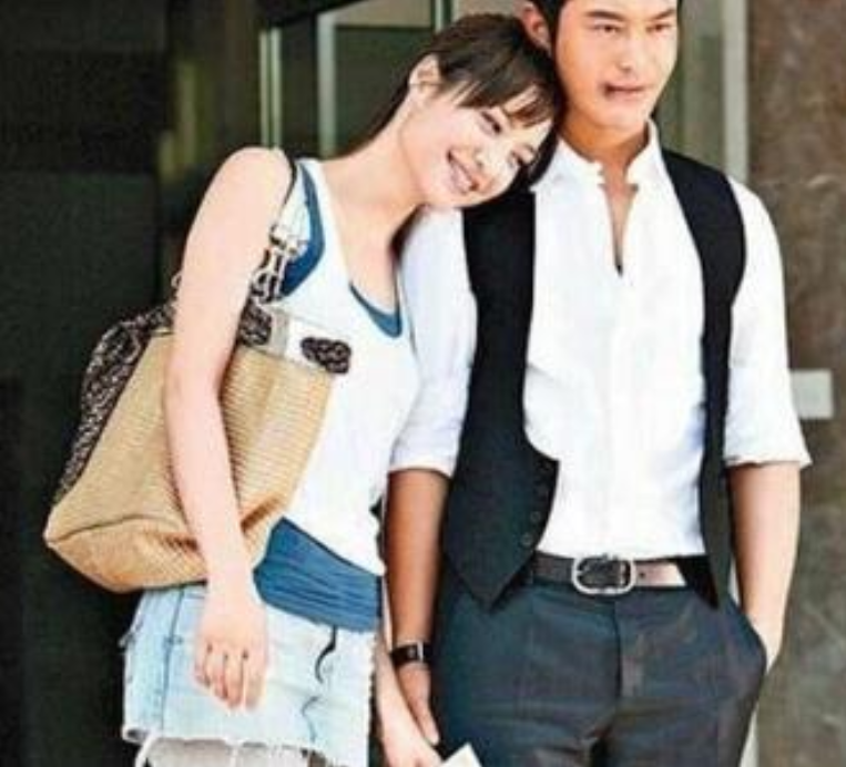 黄晓明|与黄晓明分开后，她开启“野蛮式长开”，今小日子过得越来越有滋有味