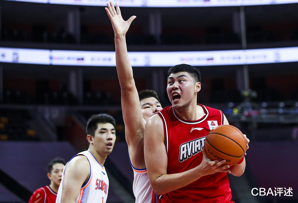 深圳男篮|换帅如换刀!国产大鸟遭弃用,深圳开始大换血,2.18米中锋获重用