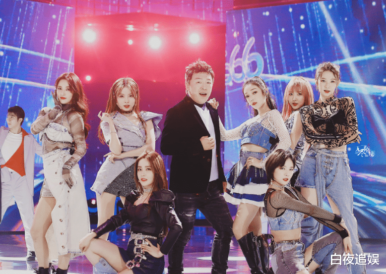 花絮|硬糖少女拍摄单曲封面，离开了精修PS，花絮下的状态好真实