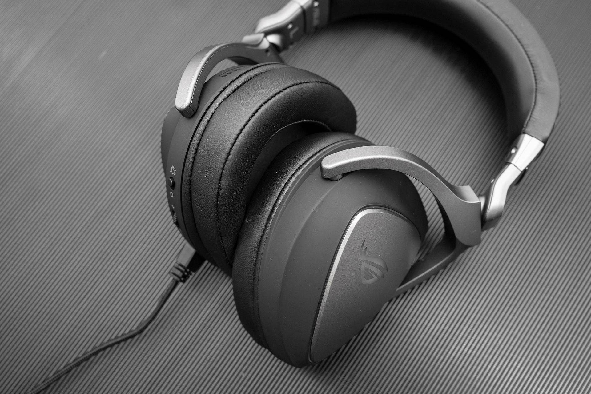 机器人|败家之眼亮了，华硕ROG Delta上手体验，为信仰充值