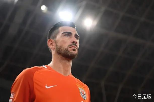 『山东鲁能』他在鲁能的发挥越来越好，鲁能很难再与他续约了