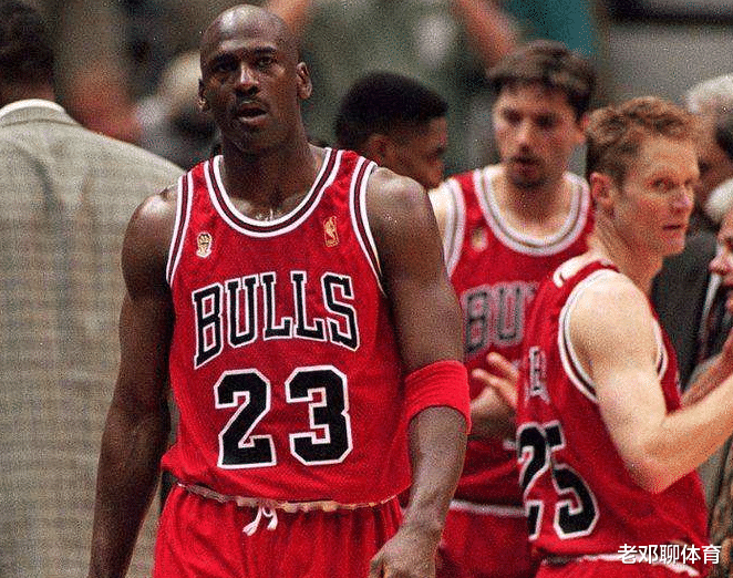 勒布朗·詹姆斯|NBA历史5大体力怪,詹姆斯第3 榜首单赛季场均打48分钟