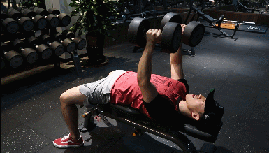 『哑铃』要塑形上半身？准备一对哑铃，6个动作刺激肌肉，2个月有效果