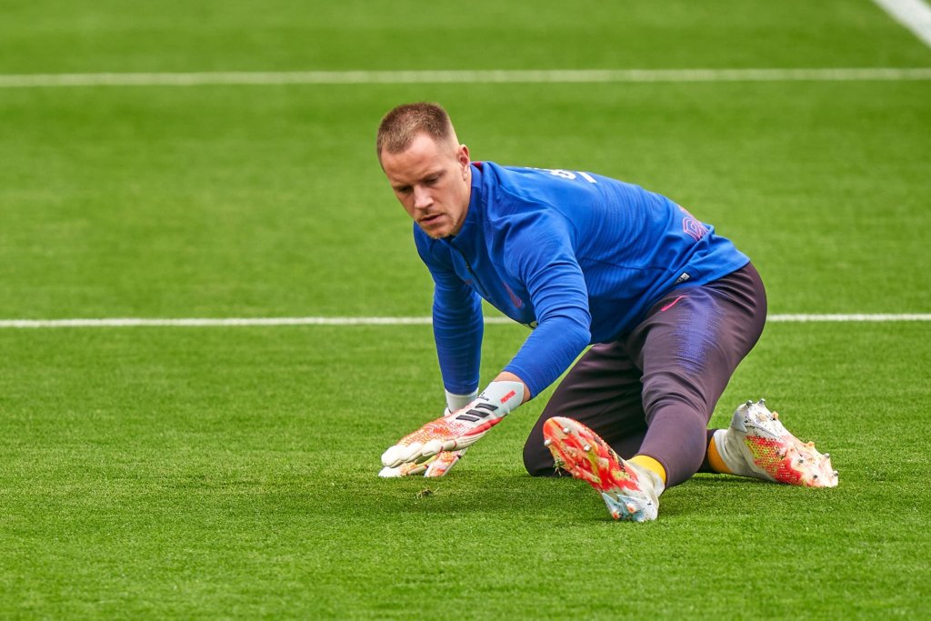 巴塞罗那|巴萨战那不勒斯名单公布!梅西领衔格子复出,中场两员大将无缘!