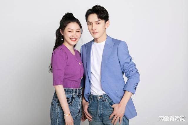 『金靖』有种“整容”叫金靖换发型，扎半丸子头时髦洋气，发量多才是关键