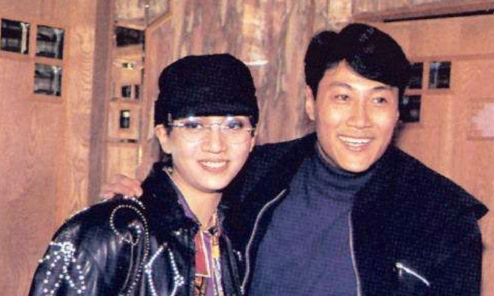 梅艳芳|曾和梅艳芳共枕3年，红到周星驰都请不动，如今混到没戏拍！