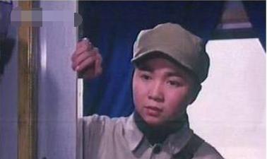 蔡明|从“春晚钉子户”到“众人嫌弃”，1年丧失2位至亲的蔡明今怎样了