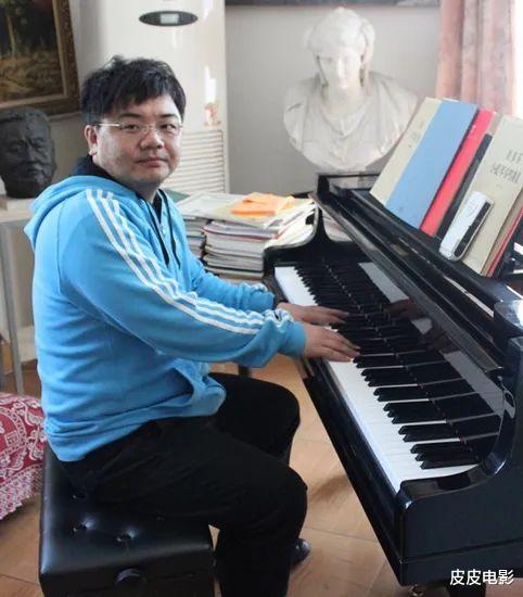 霹雳贝贝：电影《霹雳贝贝》32年后演员现状：片中的两位老艺术家，已离世