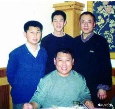 曹云金：2006年，于谦借给曹云金8万块帮其买房，曹云金：害我月月还房贷