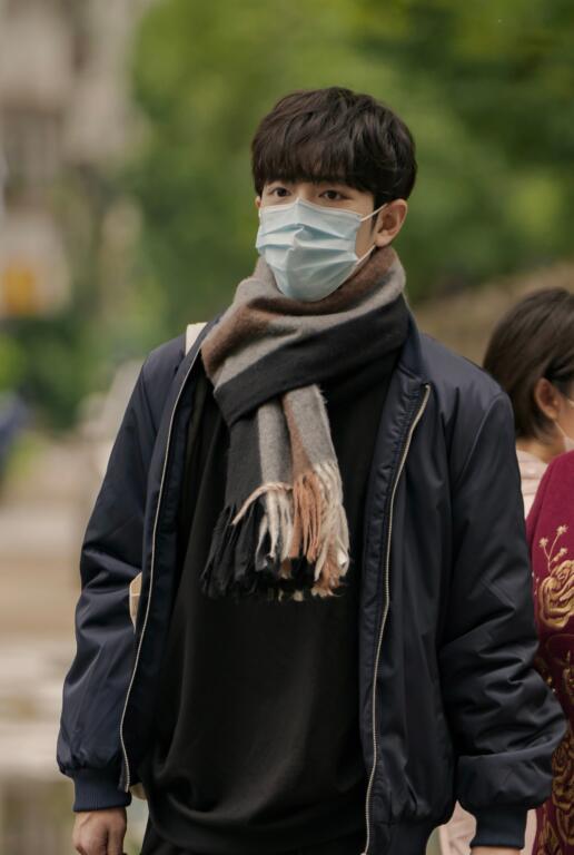 肖战|肖战实惨？《最美逆行者》导演聊天记录曝光，疑直指肖战拖累自己