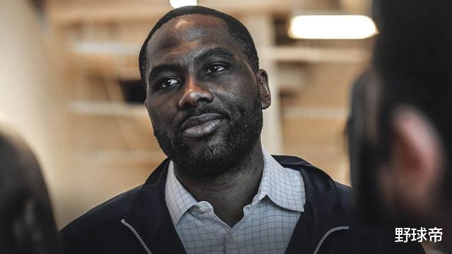 『快船队』新秀赛季砍20+10!隔扣姚明,重伤仍获5年8200万合同,他有多强?