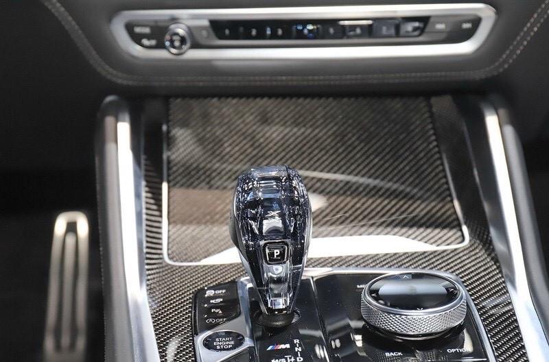 [揽胜星脉]又一豪华“旗舰”！长超4米9还是纯进口，四驱+340马力，5.5s破百