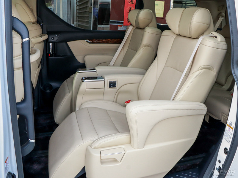 别克GL8|没有埃尔法的命，却有埃尔法的气场 网友：这三台MPV有这实力