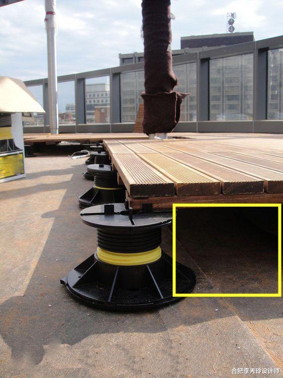 『』后悔买顶楼，隔热材料一点都没用，夏天水泥地热得烫脚！不如铺层防腐木有效