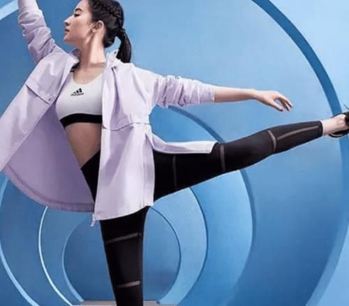 刘亦菲|原来刘亦菲也有不完美的时候，当她换上“无痕裤”后终于相信你33岁