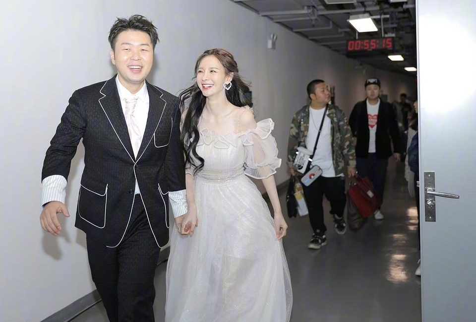 杜海涛|杜海涛打卡跳绳，昔日190斤如今瘦到认不出，只因有好事要将近