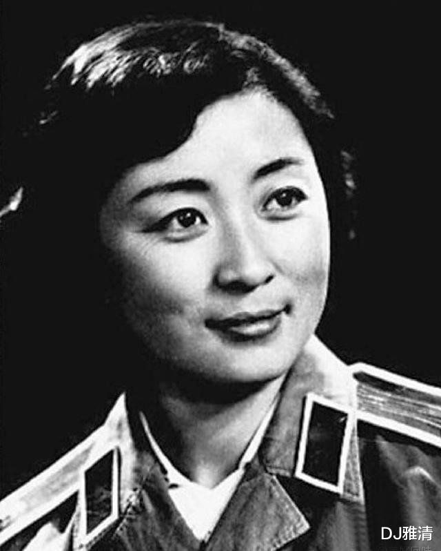 电影▲八一厂早期只有22位女明星，但“一个顶俩”，而且个个都“大有来头”