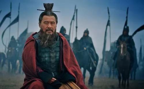 【曹操】曹操一生犯的三个致命错误：放跑一个神，强占一个婶，少杀一个人