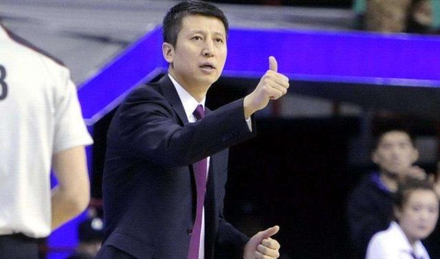 『新疆男篮』为何新疆男篮的冠军含金量最高？看完分析，豁然开朗