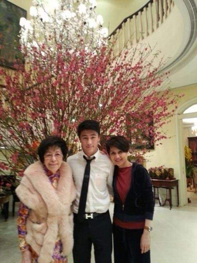 何猷君:有钱却没品位,奚梦瑶何猷君豪宅曝光,室内装修不仅土还很乱