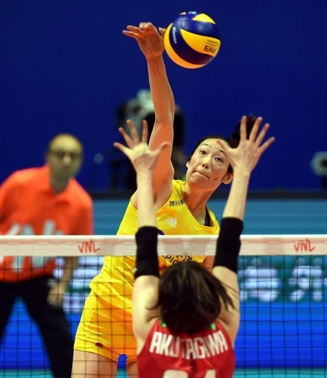 张常宁■张常宁喜获最佳对角，暴力主攻现身江苏女排，联赛冠军有戏！