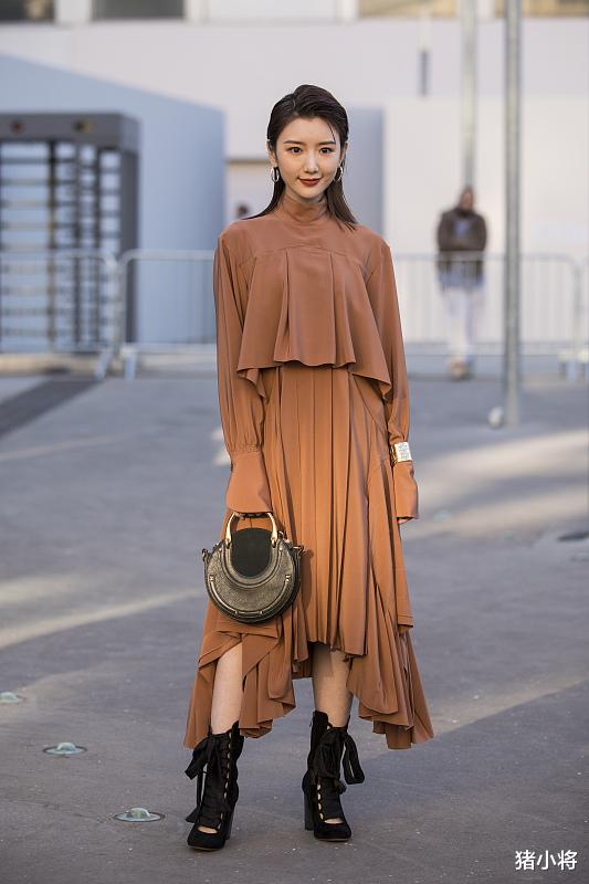 毛晓彤|毛晓彤位列四番,这才是真的不争不抢,只看重剧本的好演员吧!