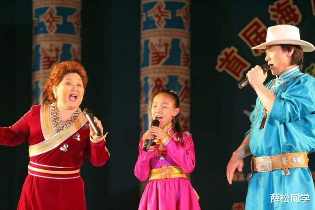「吉祥三宝」吉祥三宝：爸爸去世，妈妈退隐，扮演小女儿的英格玛现状如何？
