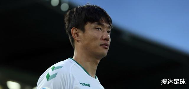 #绝杀#2-1，亚洲豪门登顶！30岁前中超悍将建功，28岁锋霸绝杀+激情滑跪