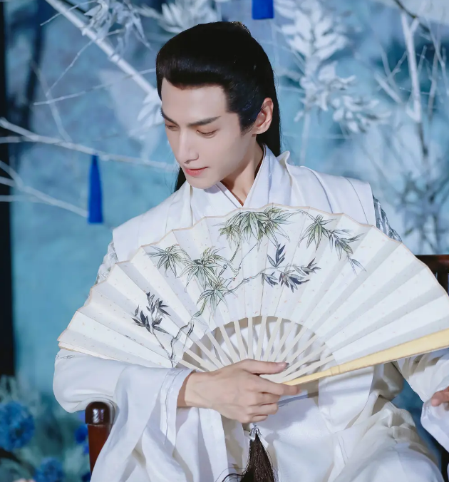 「罗云熙」《皓衣行》正在拍摄，罗云熙又一古装剧来袭，三大平台联播你约吗