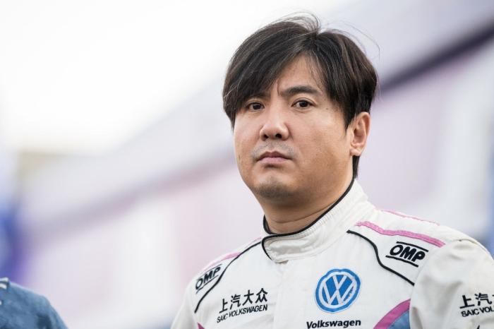 『罗志祥』邓超：我41了，罗志祥：我也41岁，他：我也是，网友：别闹！