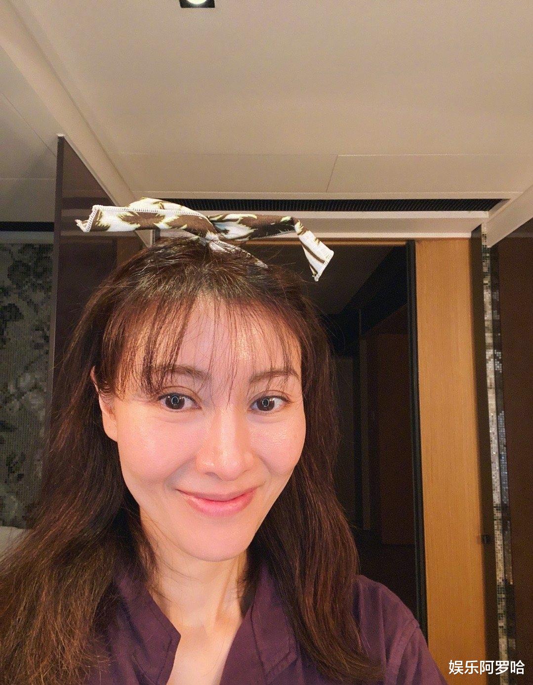 李嘉欣|何鸿燊刚去世,李嘉欣就明目张胆挑衅何超琼?赌王女儿不好欺负!