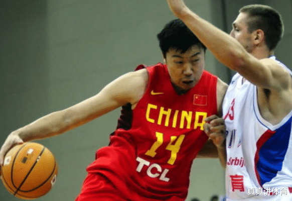 姚明:从CBA跟中国男篮的角度来讲,他是姚明之下中国男篮的第二人